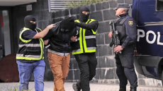 بفضل معلومات استخباراتية مغربية.. إسبانيا تفكك خلية متطرفة