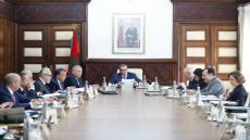 مجلس الحكومة يصادق على مشاريع مراسيم واتفاقيات جديدة ويعين مسؤولين في مناصب عليا