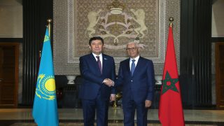 رئيس مجلس النواب يتباحث بالرباط مع رئيس مجلس النواب بجمهورية كازاخستان -ثمين الموقف الإيجابي لجمهورية كازاخستان بشأن الوحدة الترابية للمملكة المغربية؛ -التأكيد على الدعم الدولي المتبادل خاصة في أروقة الأمم المتحدة…