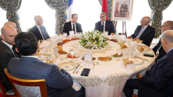 الملك محمد السادس يقيم مأدبة غداء على شرف الوزير الأول الفرنسي والوفد المرافق