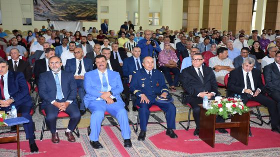 بني ملال…ندوة علمية أكاديمية لبسط ابعاد الولاء والتلاحم بين العرش والشعب وتجديد العهد لمواصلة مسيرة البناء والتنمية الشاملة